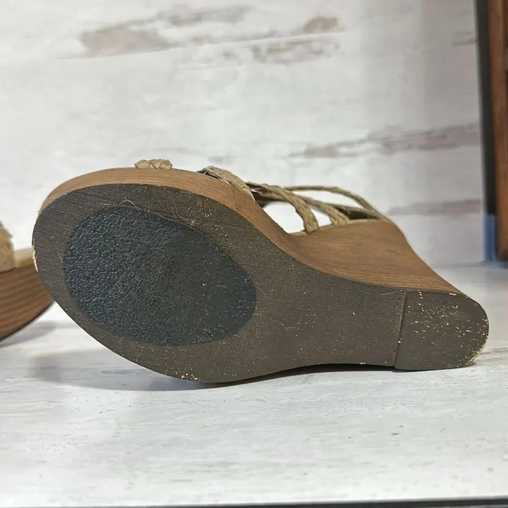 Mia Limited Edition Romanesque Wedge Sandal - Picture 6 of 8